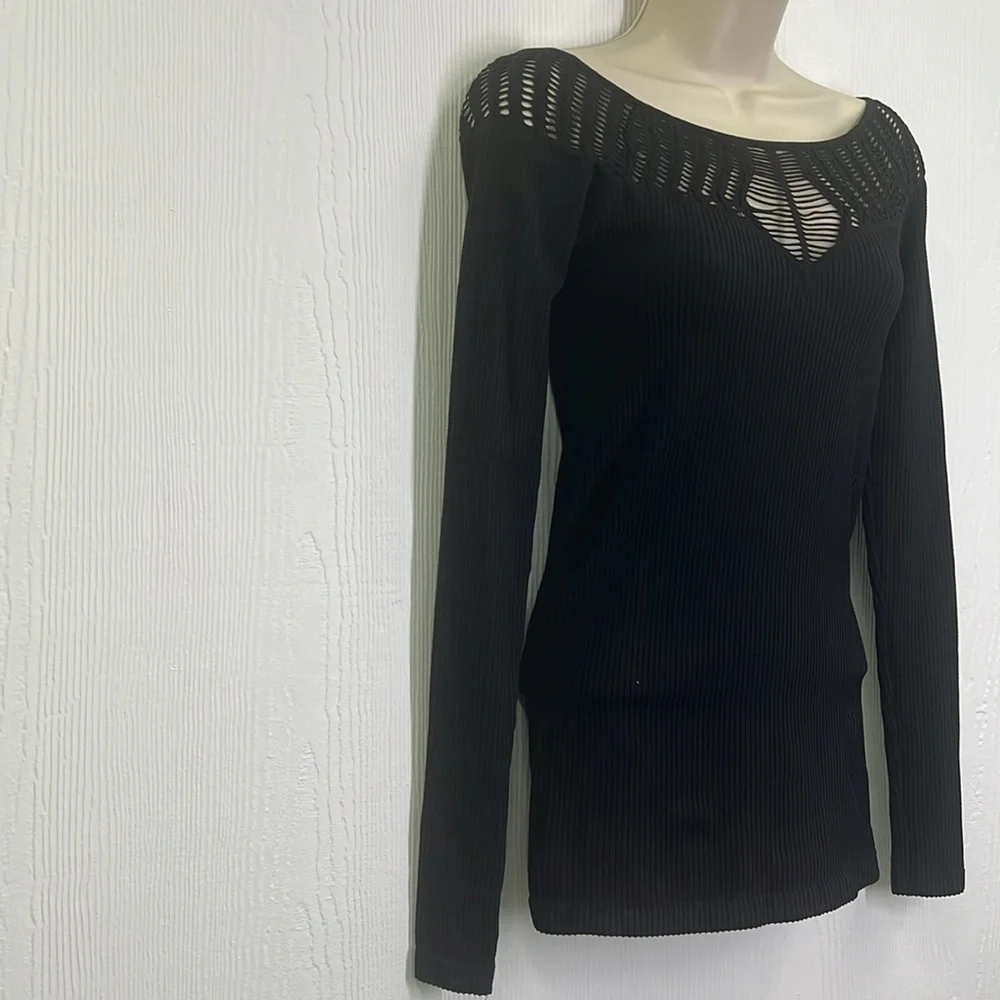 Free People - Black Ribbed Form Fit Cutout Long Sleeve Top Size Medium/ Large